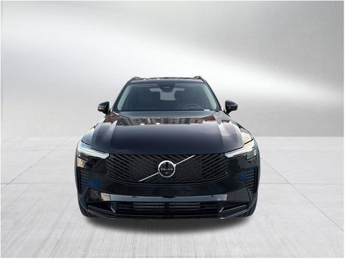 New 2026 Volvo XC90 T8 Ultra image 2