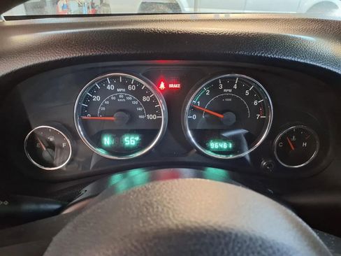 Used 2013 Jeep Wrangler Sport AWD/4WD image 19