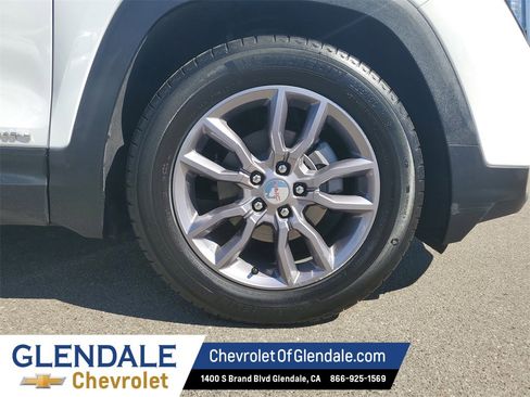 Used 2022 GMC Terrain SLT image 5