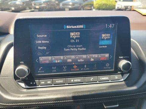 Certified 2023 Nissan Rogue SV FWD image 23