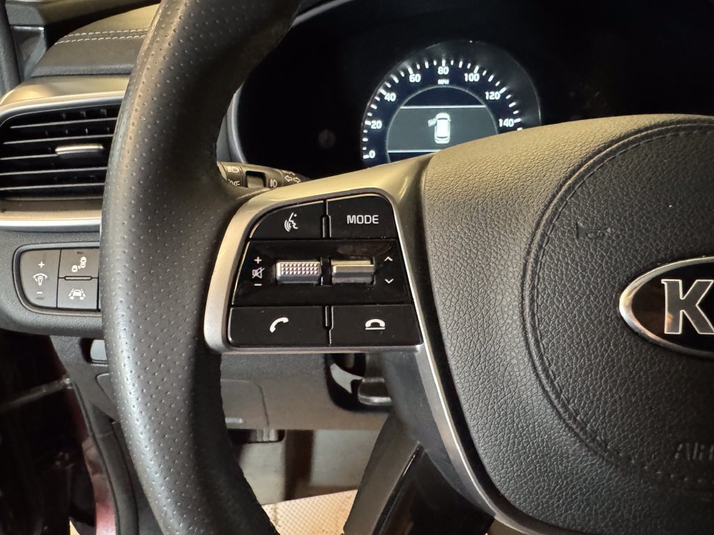Used 2019 Kia Sorento SX AWD/4WD image 11