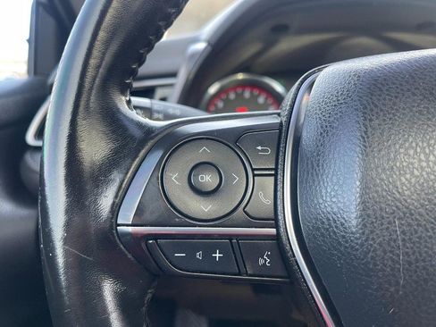 Used 2020 Toyota Camry XSE FWD image 19
