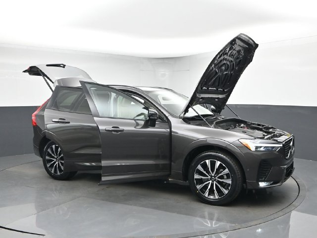 Used 2024 Volvo XC60 B5 Plus w/ Protection Package Premier AWD/4WD image 49