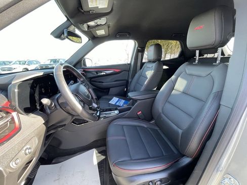 Used 2025 Chevrolet TrailBlazer RS w/ Convenience Package image 23
