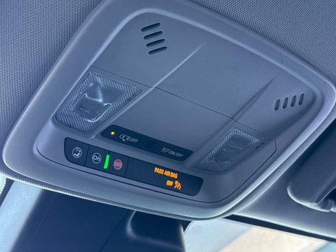 Used 2024 Chevrolet Malibu LT image 24