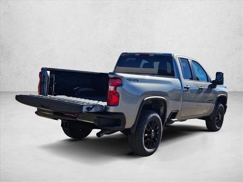 New 2026 Chevrolet Silverado 2500 Custom image 2
