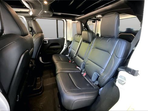 Used 2025 Jeep Wrangler Unlimited Rubicon 392 AWD/4WD image 19