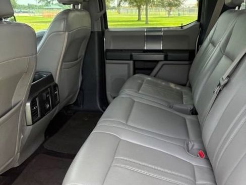 Used 2016 Ford F150 XLT w/ Equipment Group 302A Luxury RWD image 9