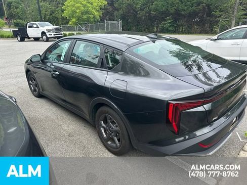 Used 2025 Kia K4 FWD image 6