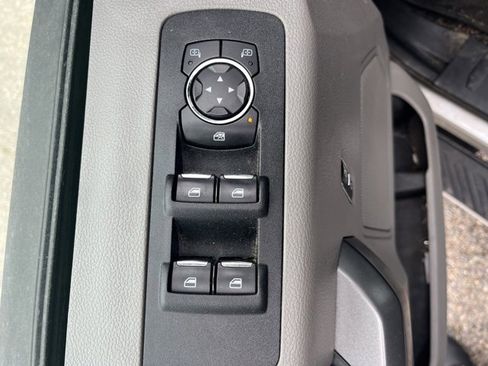 Used 2019 Ford F150 XLT w/ Equipment Group 302A Luxury image 5