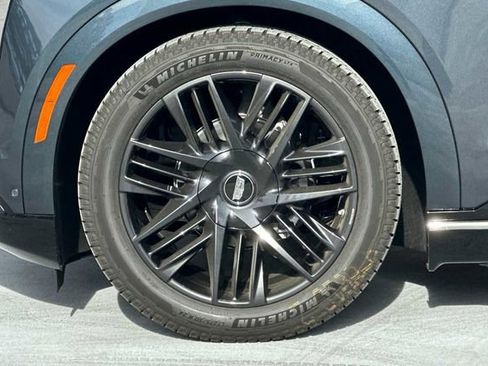 New 2025 Cadillac Escalade IQ Sport 1 w/ LPO, ONYX Package image 25