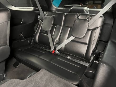 Used 2021 Ford Explorer ST image 22