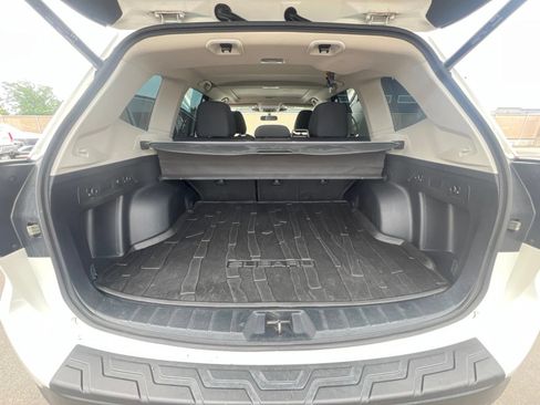 Used 2022 Subaru Forester Premium AWD/4WD image 29