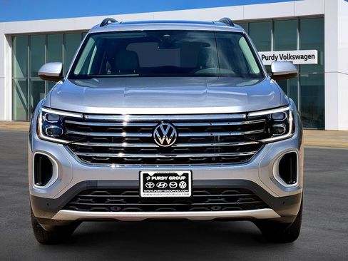 New 2026 Volkswagen Atlas SE FWD image 3