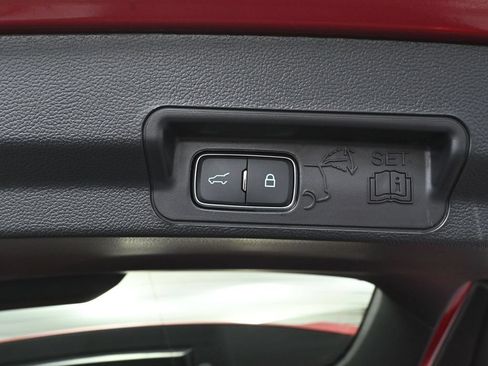 Used 2023 Ford Explorer XLT w/ Equipment Group 202A AWD/4WD image 43
