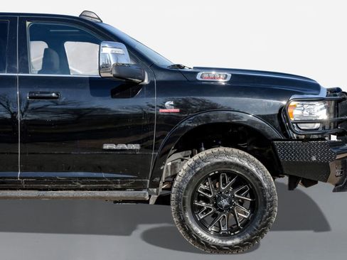 Used 2024 RAM 2500 Limited image 7