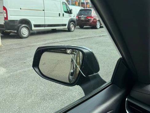 Used 2021 Toyota Highlander XSE image 28