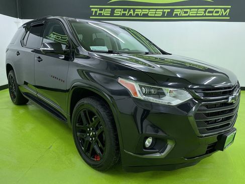 Used 2020 Chevrolet Traverse Premier w/ Redline Edition image 2