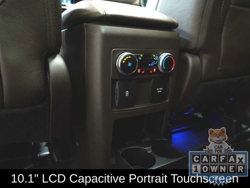 Used 2022 Ford Explorer King Ranch w/ Premium Technology Package image 17