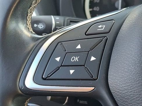 Used 2018 INFINITI QX30 Premium w/ Navigation Package image 23