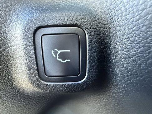 New 2026 Jeep Compass Limited image 14