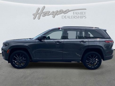 Used 2026 Jeep Grand Cherokee Limited AWD/4WD image 9