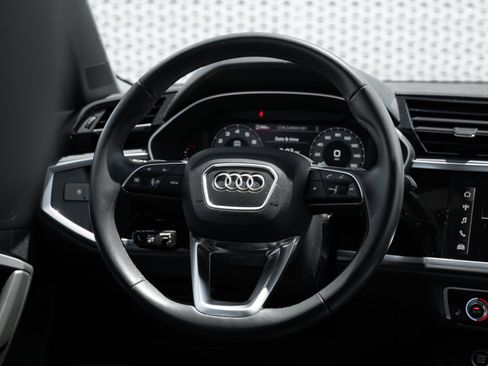 Certified 2024 Audi Q3 2.0T Premium AWD/4WD image 9