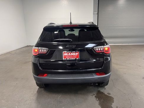 Used 2019 Jeep Compass Altitude image 4