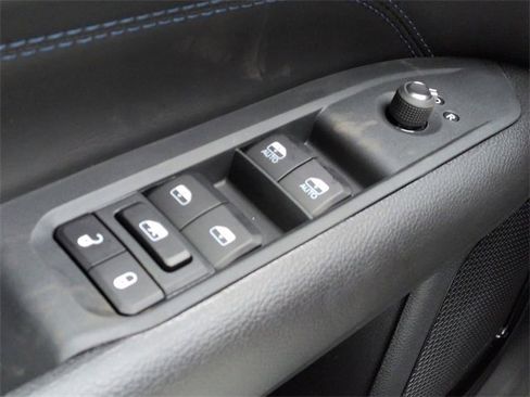 New 2026 Jeep Compass Latitude image 22