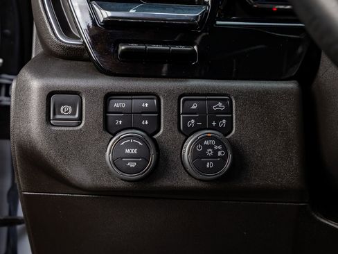 Used 2024 Chevrolet Silverado 2500 LTZ w/ LTZ Plus Package image 22