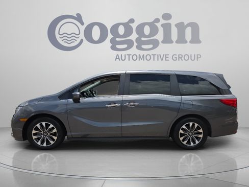 Certified 2023 Honda Odyssey EX-L image 2