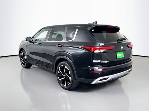 Used 2022 Mitsubishi Outlander SE image 7