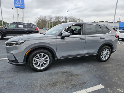 Used 2025 Honda CR-V EX-L image 3