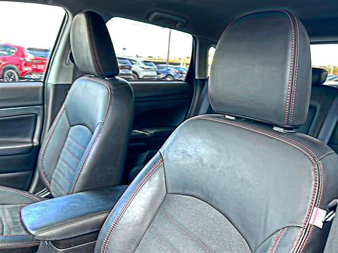 Used 2023 Mitsubishi Outlander Sport SE AWD/4WD image 14