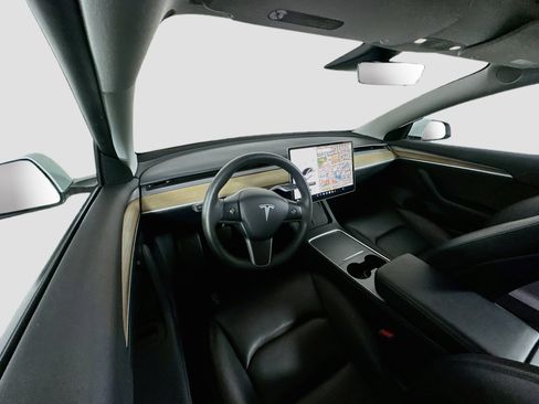 Used 2023 Tesla Model 3 Standard Range RWD image 17