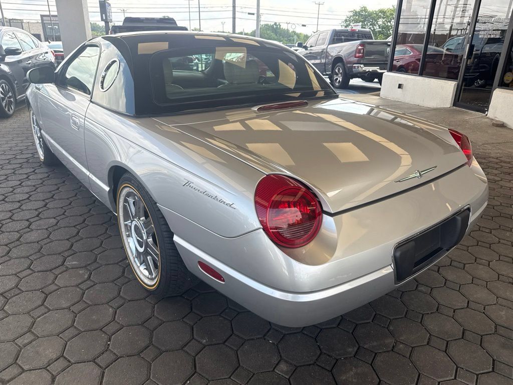 Used 2004 Ford Thunderbird RWD image 8