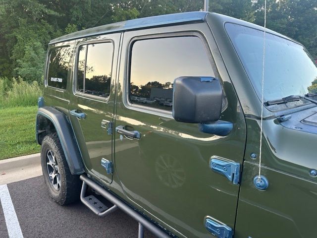 Used 2021 Jeep Wrangler Unlimited Rubicon AWD/4WD image 6