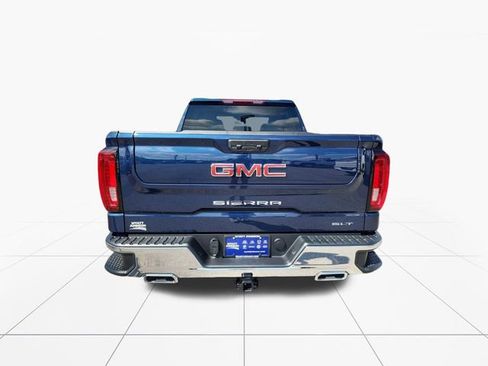 Used 2023 GMC Sierra 1500 SLT w/ SLT Convenience Package AWD/4WD image 4