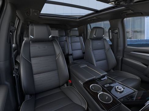 New 2026 Cadillac Escalade Luxury w/ Touring Package AWD/4WD image 16