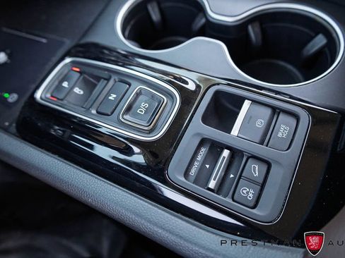 Used 2025 Honda Pilot Elite image 37