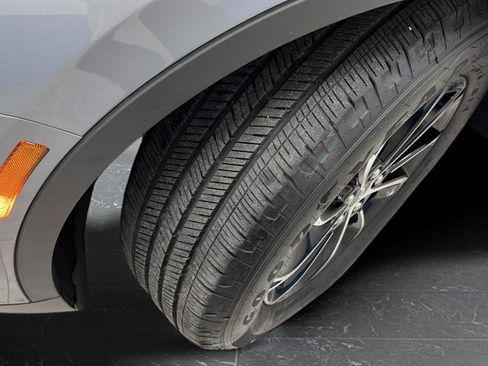 Used 2025 Lincoln Nautilus Premier w/ Equipment Group 102A AWD/4WD image 30