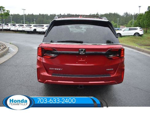 New 2026 Honda Odyssey Touring image 6