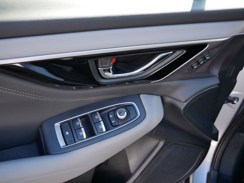 Certified 2025 Subaru Outback Limited image 20