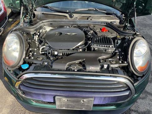 Used 2016 MINI Cooper 4-Door Hardtop image 28