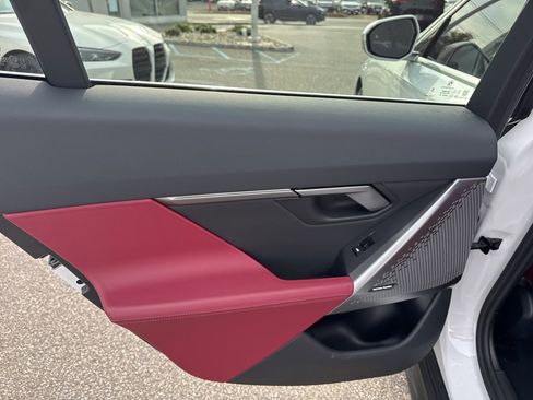 Used 2025 BMW 540i xDrive image 12