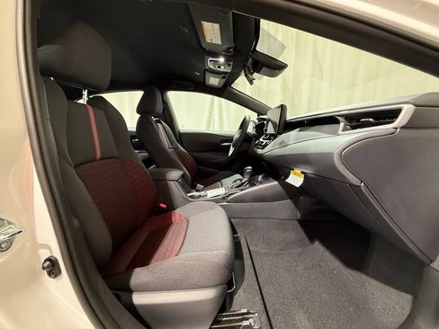 New 2026 Toyota Corolla SE FWD image 19