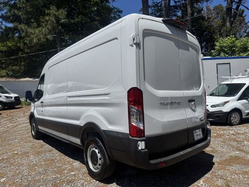 Used 2025 Ford Transit 250 148 Medium Roof RWD image 4