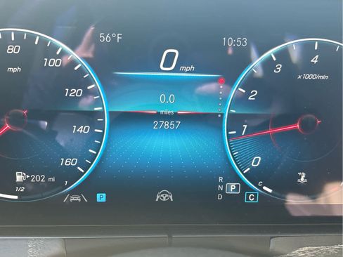 Used 2022 Mercedes-Benz E 350 4MATIC Sedan image 8