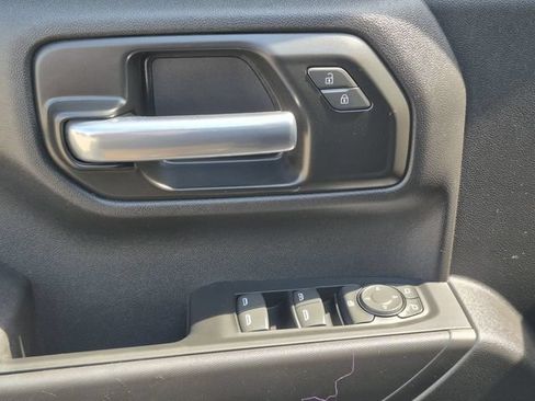 Used 2025 Chevrolet Silverado 1500 Custom w/ Turbomax Blackout Package RWD image 8