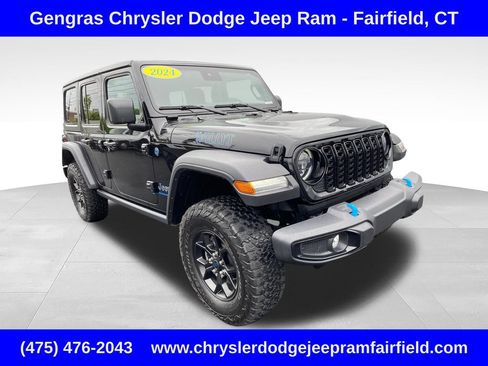 Used 2024 Jeep Wrangler Unlimited AWD/4WD image 45